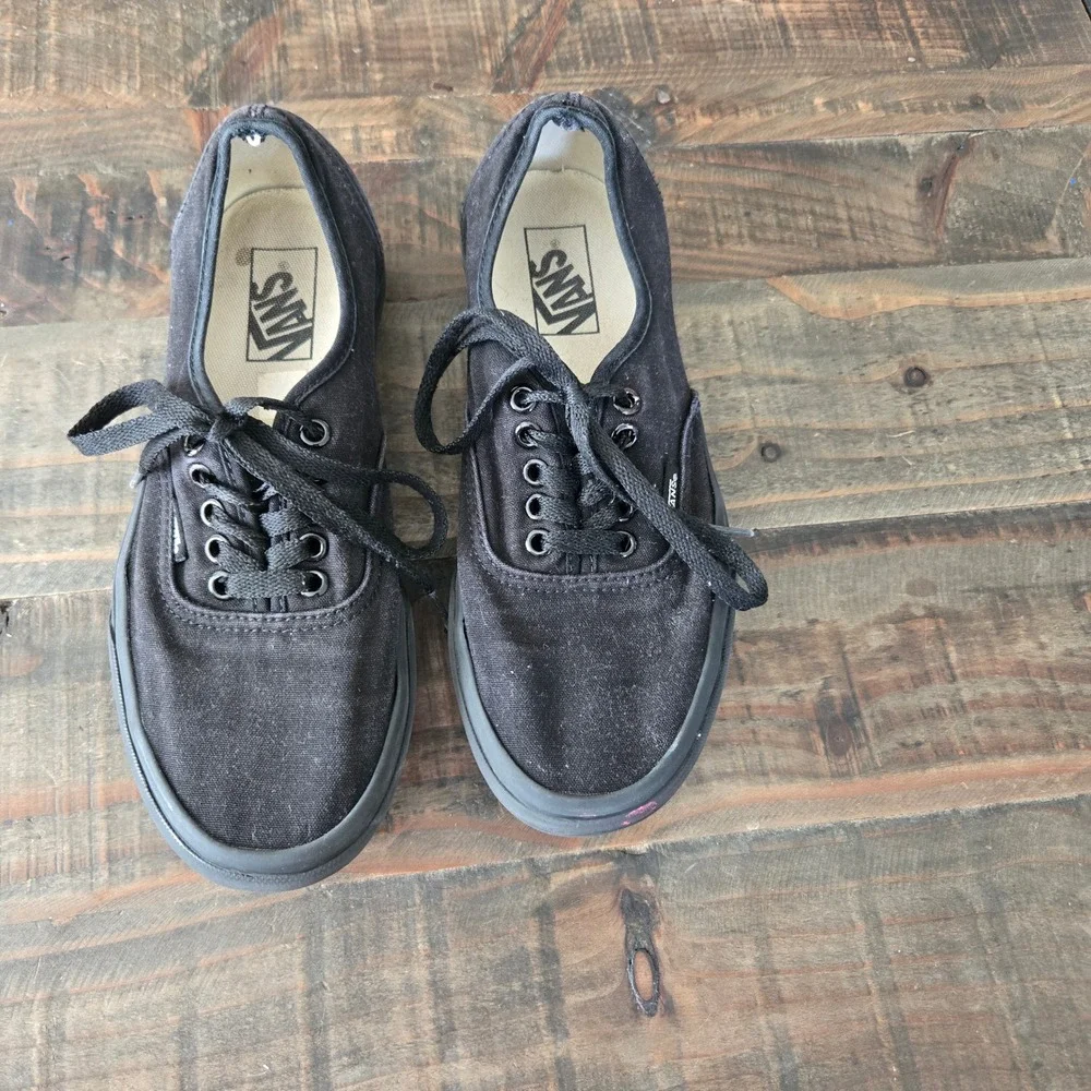 Vans Authentic Black Canvas Low Top Skate Shoes Mens 7.5 Womens 9, Skater Grunge